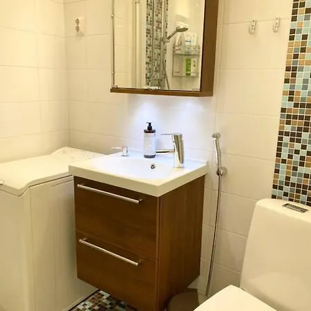 Hhh Perfect Location Right In Center, Walking Distance To Kamppi And Railway Station Lägenhet Helsingfors